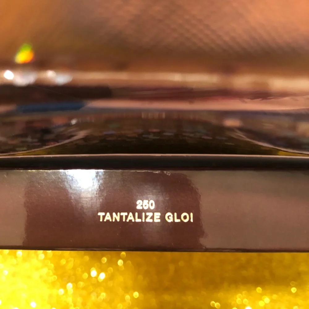 BNIB! Marc Jacobs O!Mega X Three Face Palette 🎨